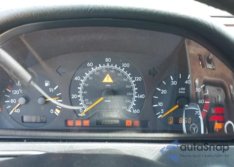 2000 Mercedes-Benz C 230 Kompressor из США, поврежденный, VIN WDBHA24G7YA828019